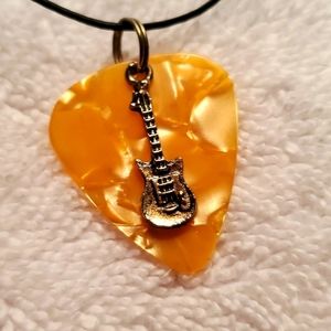 NEW 🎸 Guitar Pick Necklace